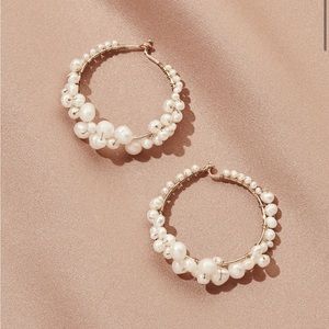 Cruz Pearl Hoop Earrings